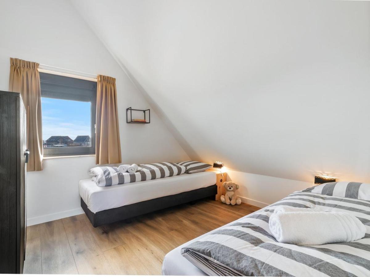 ホテル Landal Waterpark De Alde Feanen De Veenhoop 部屋 写真